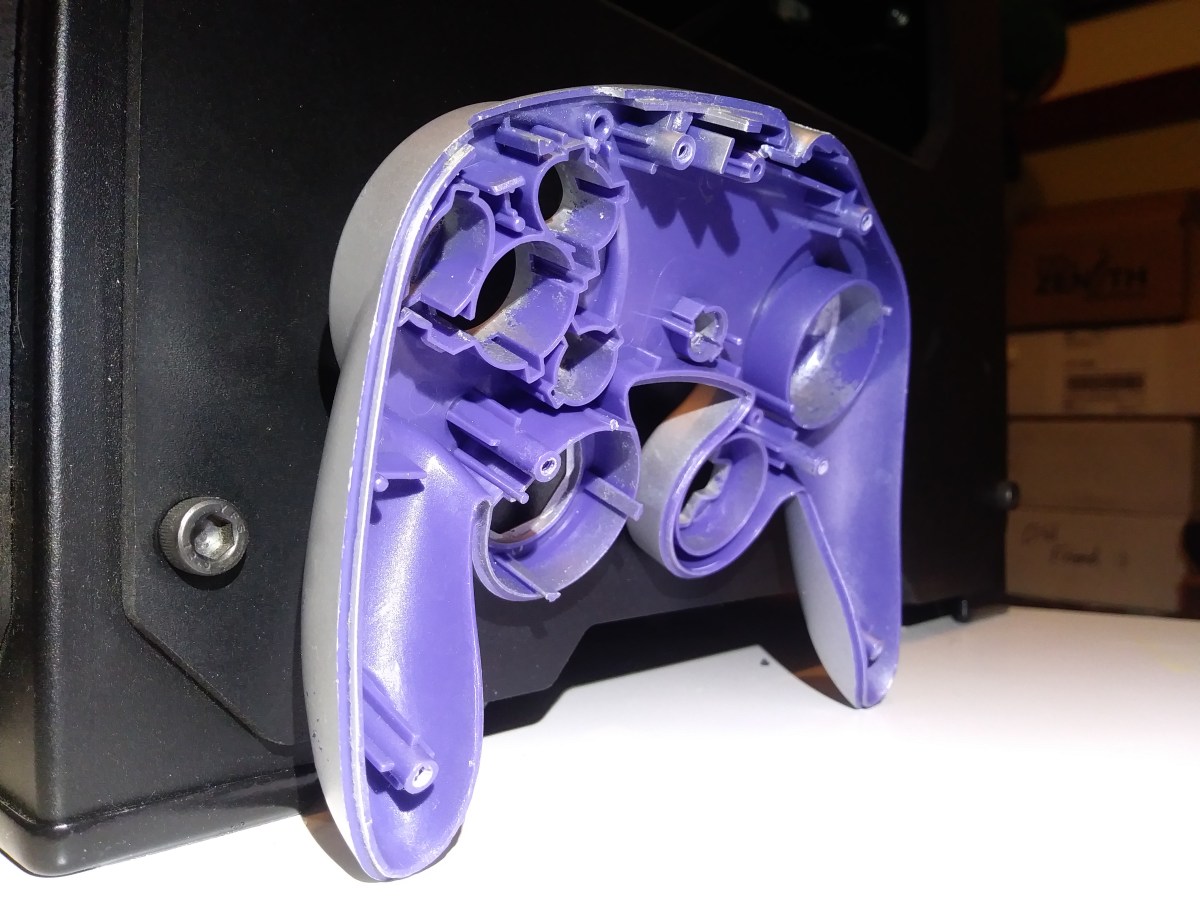 Platinum GameCube Controller&nbsp;Hybrids